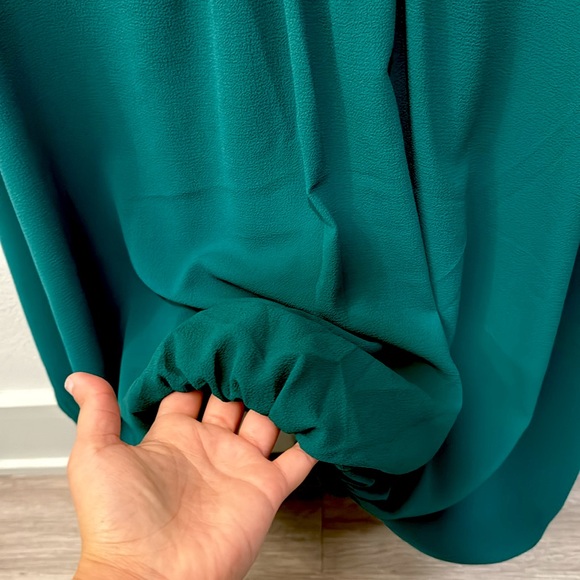 VICI COLLECTION | GREEN BLOUSE IN MEDIUM - Picture 4 of 4